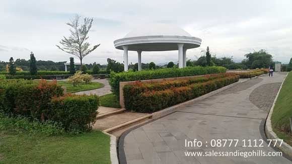 gambar Gazebo di sekitar makam peak estate san diego hills
