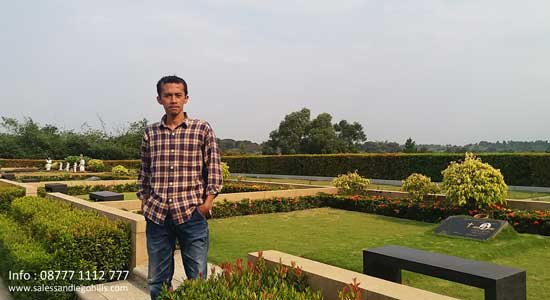 Dani, sales Marketing Pemakaman Sa Diego Hills